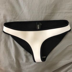 white triangl bottoms
